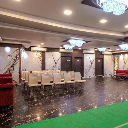 Hotel Orion Crystal Колката Екстериор снимка