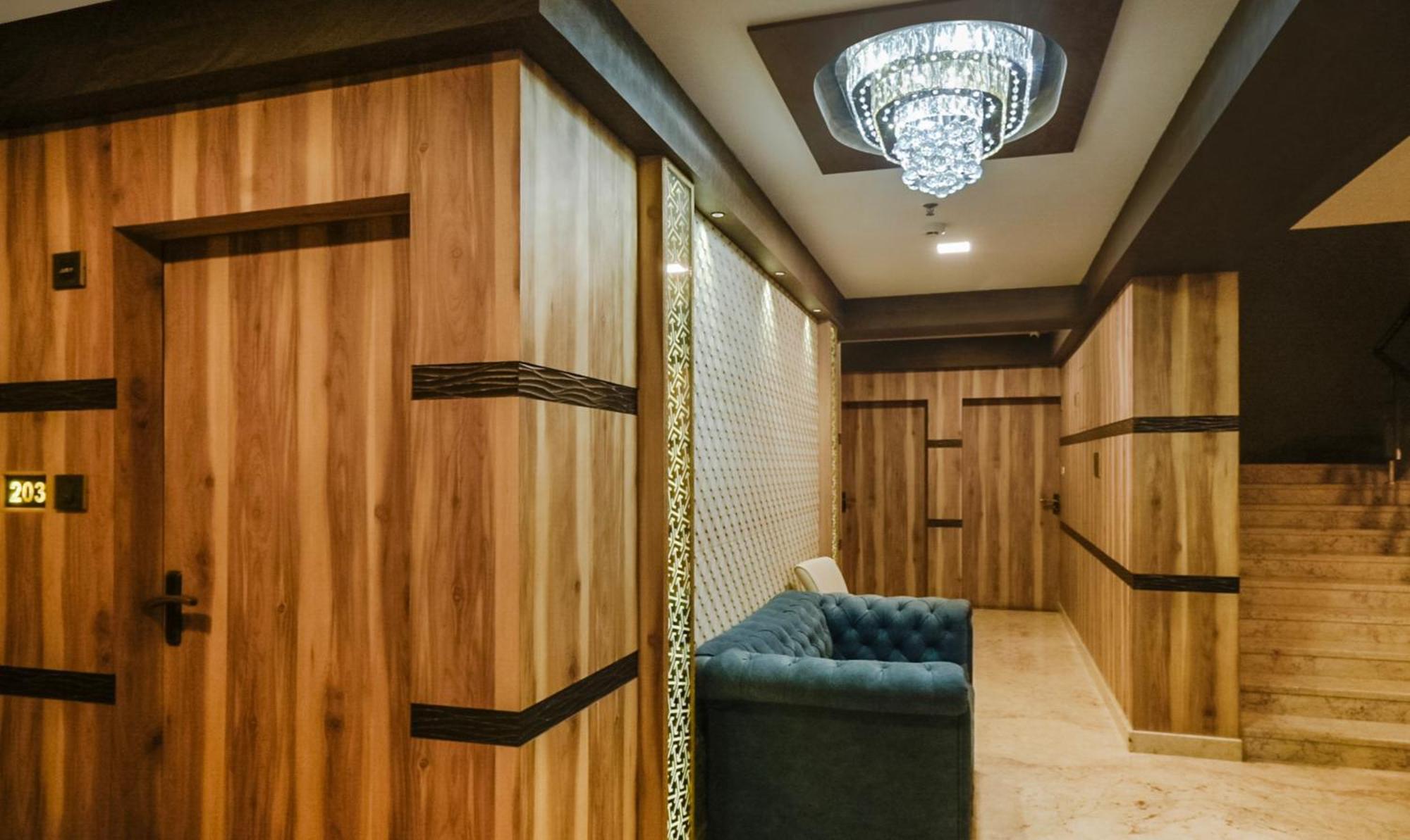 Hotel Orion Crystal Колката Екстериор снимка