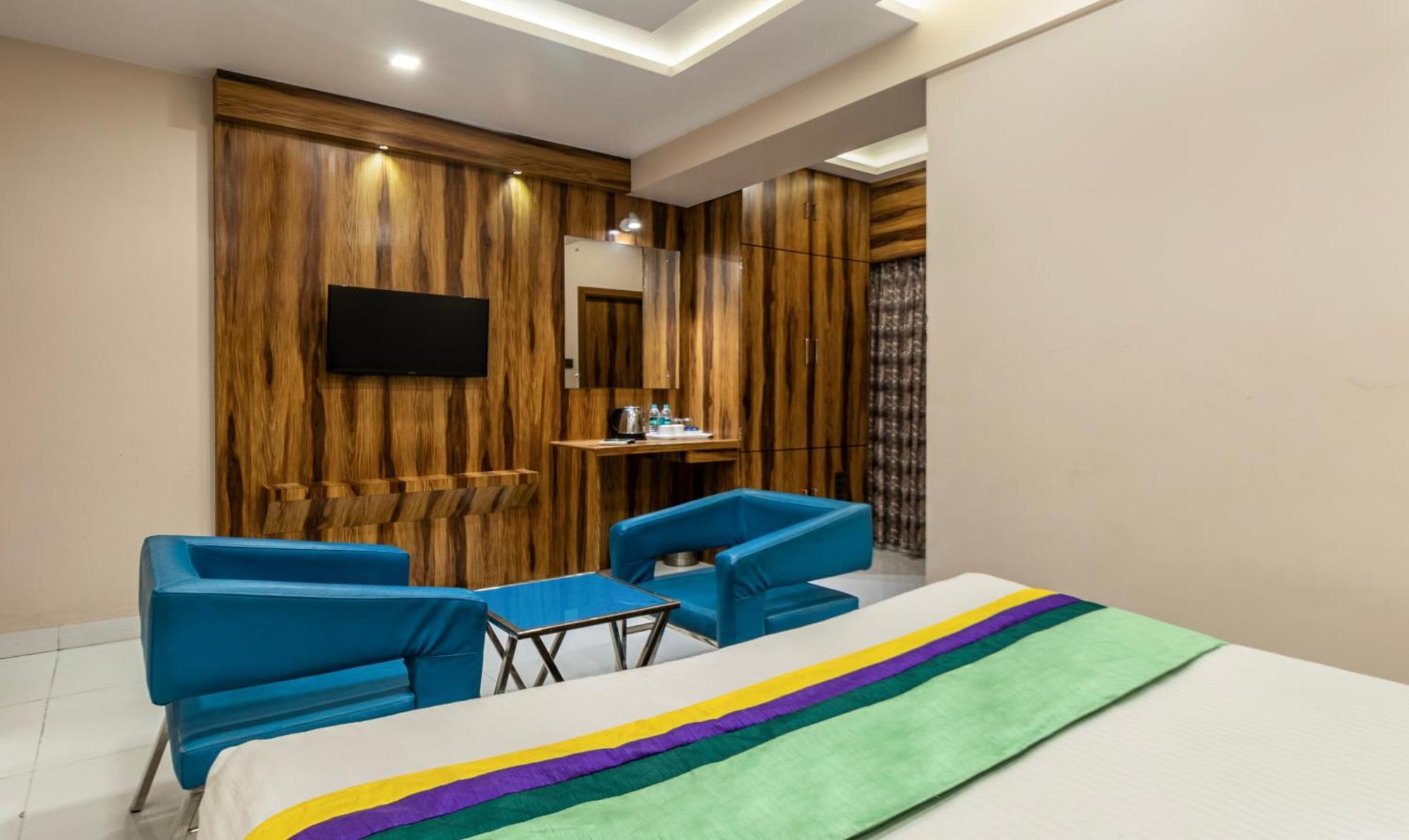 Hotel Orion Crystal Колката Екстериор снимка