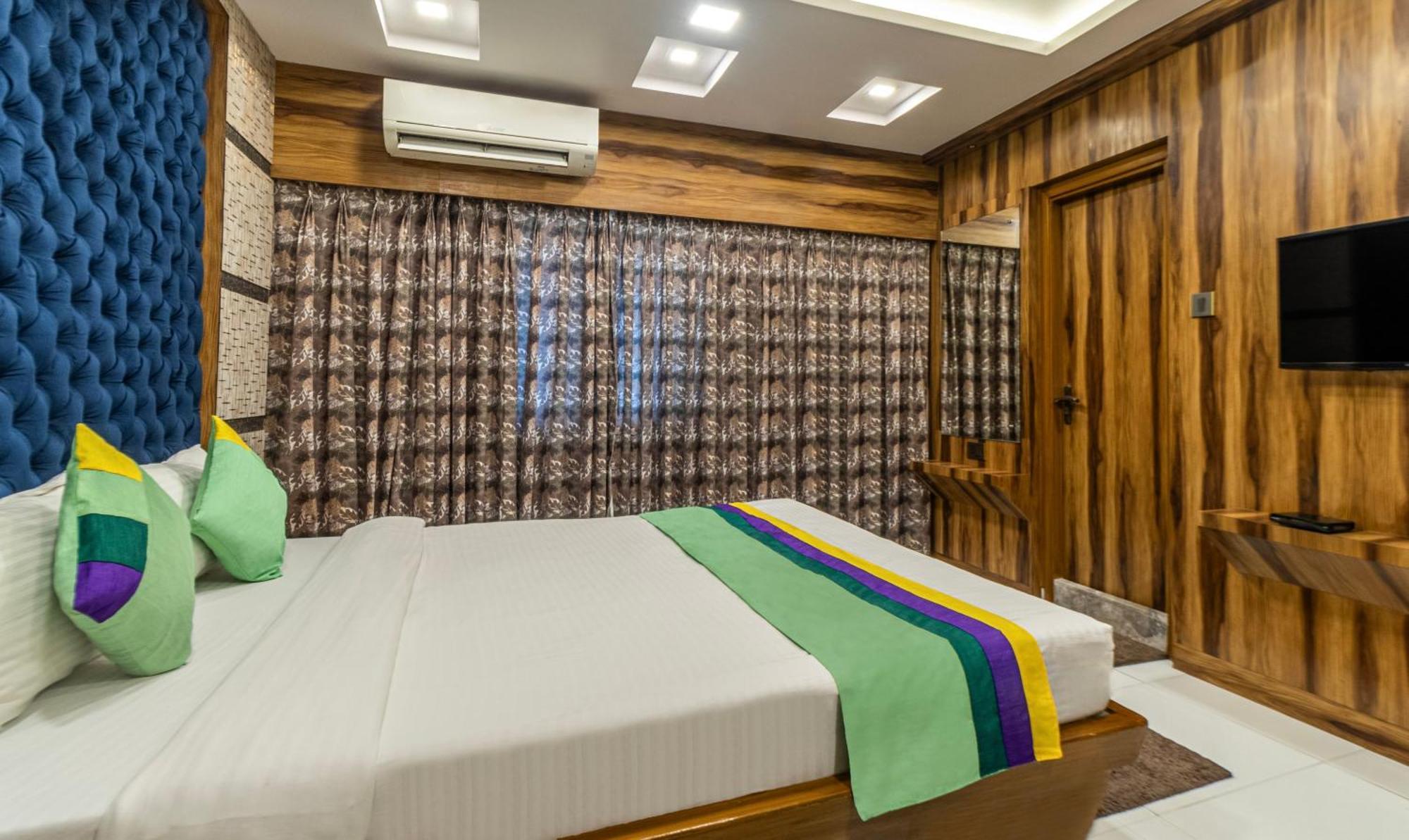 Hotel Orion Crystal Колката Екстериор снимка