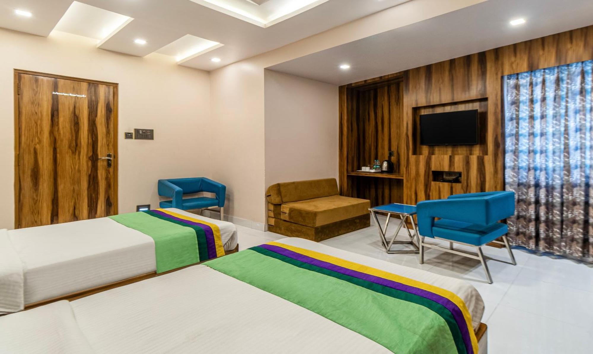 Hotel Orion Crystal Колката Екстериор снимка